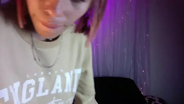 YaraLeon 라이브 XXX 채  팅