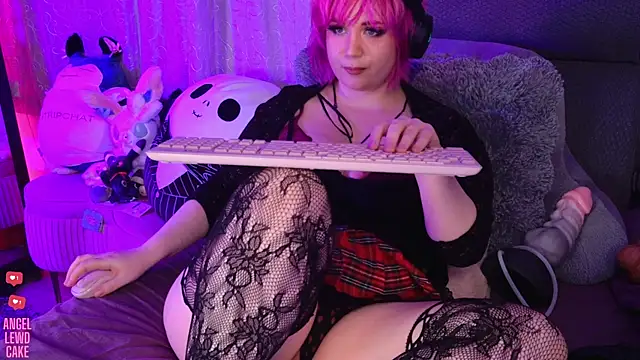Chat XXX ao vivo de Angel-Lewd-Cake