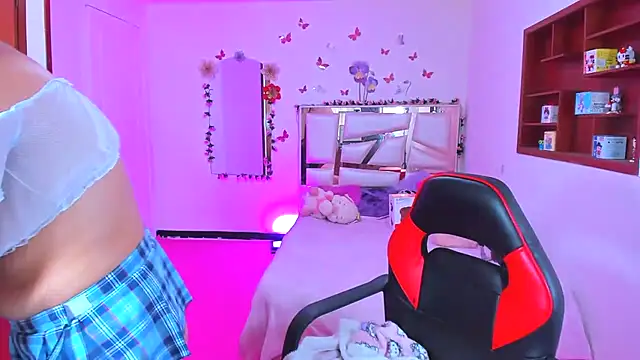 צ'אט XXX בשידור חי של perlabeautiful