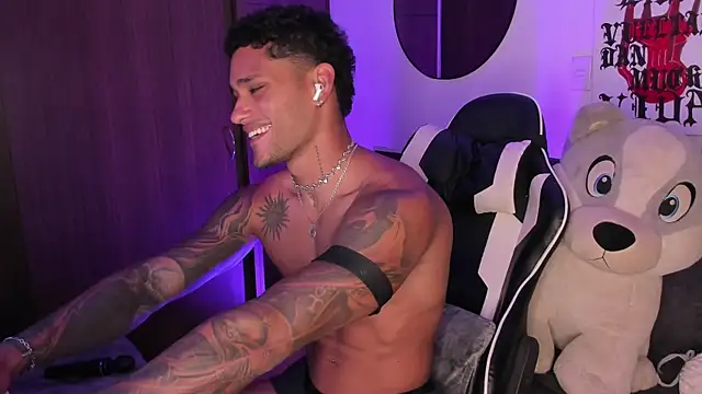 Онлайн чат XXX Alessandro_Vanni