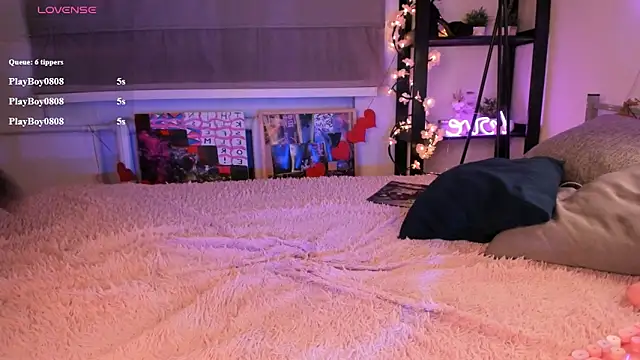 دردشة DaisyPillow الجنسية المباشرة