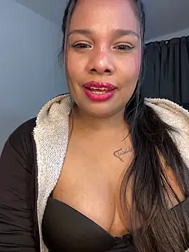 Rashell1_Queen's Live XXX Chat