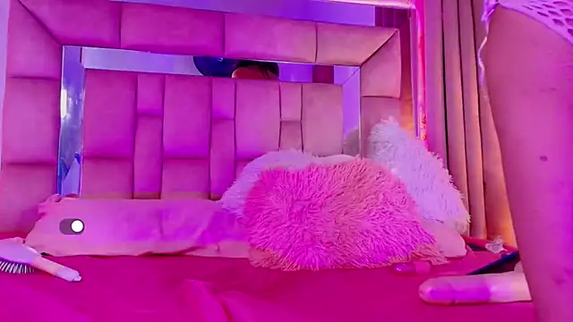 แชท XXX สดของ Hanna_Deluxe