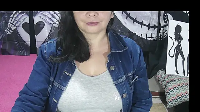 Sembang XXX Secara Langsung vivian-milf