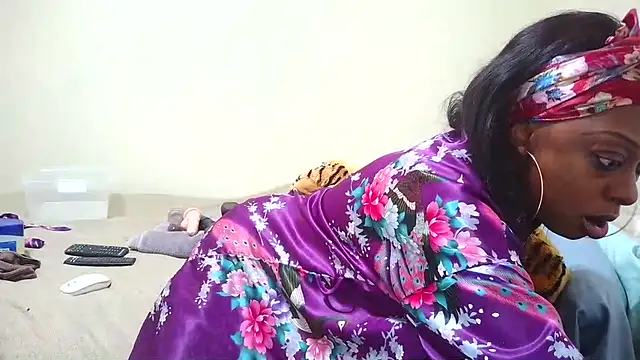 Prettylondond's Live XXX Chat