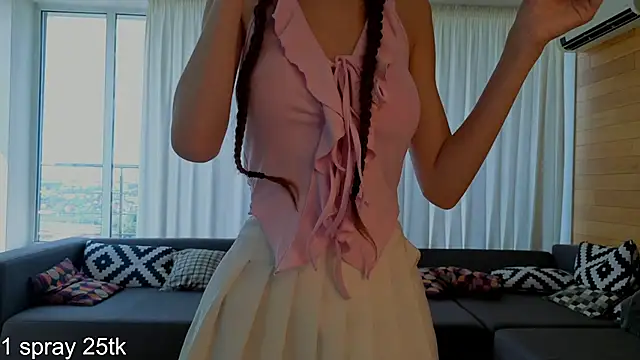 Chat +18 de AliciaBrooks ao vivo