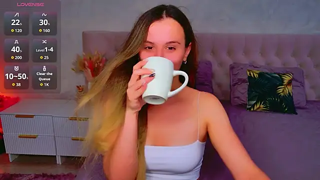 Chat +18 de JasminUqueen ao vivo