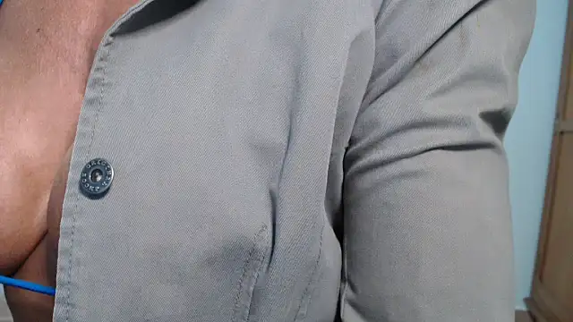 Stronggsexy Chat XXX live