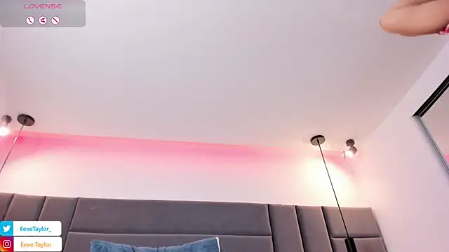 Eevee_Taylor Live XXX-Chat
