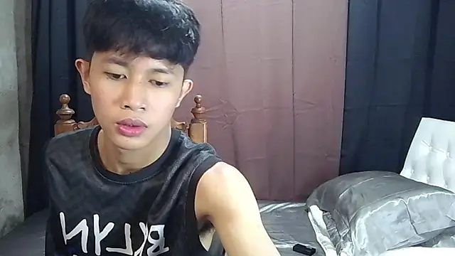 Urloverhardcock's Live XXX Chat