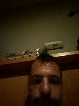 xals87: διαδικτυακό σόου στην κάμερα