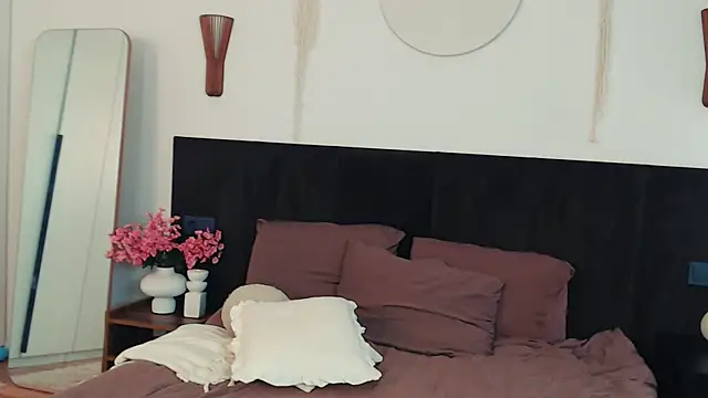 LunaticaBae XXX чат на живо