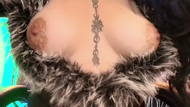 Chatroom XXX en direct de scarleth_blue