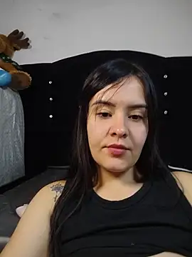 HollyMoon_'s Live XXX Chat