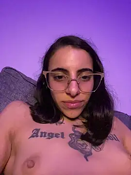 Poison_Ivy_29 live XXX chat