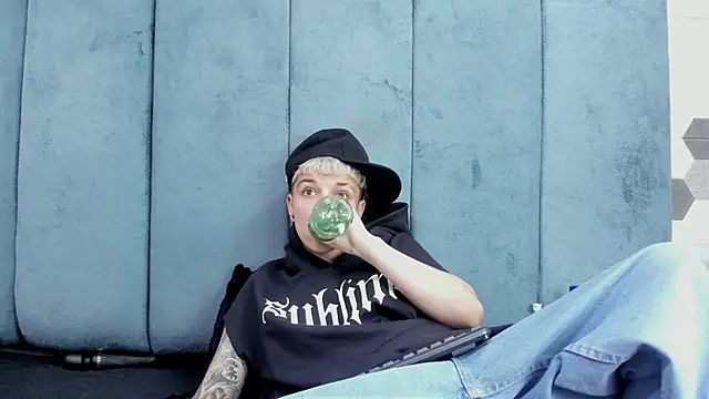 Megan_Thompson_'s Live XXX Chat