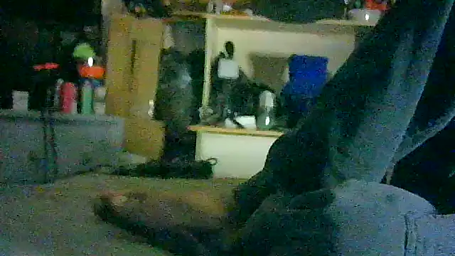 CR3M3_FIR3 – Live XXX-chat