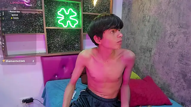 Alex_it0_ élő XXX-chatje