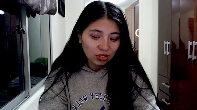 wishm3's Live XXX Chat