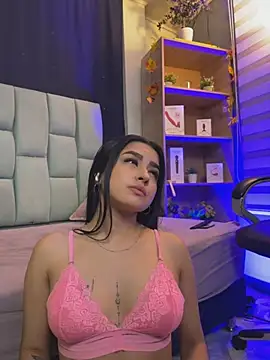 Emilyy05_ Live XXX-chat