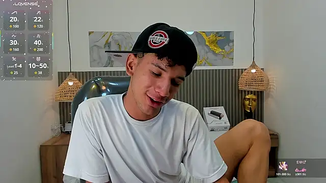 JDWhite18 XXX чат на живо
