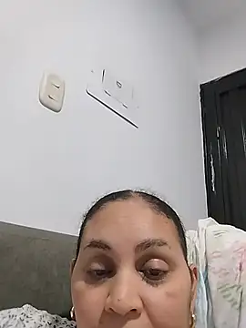 XXX chat uživo modela MirandaSoto