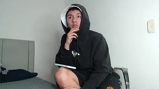 Chat +18 de Owenn__blueee ao vivo