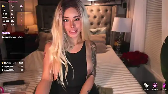 ParisianDoll live XXX chat
