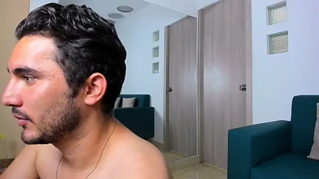 צ'אט XXX בשידור חי של NOAH_SIN_