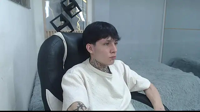 Chat XXX ao vivo de Cry_thereal
