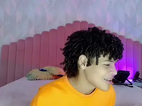 دردشة MatewHottxxx الجنسية المباشرة