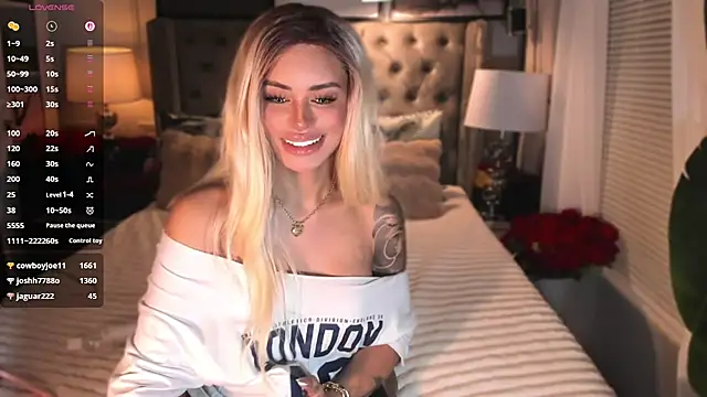 Czat XXX na żywo – ParisianDoll