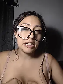 Megan_Konig 在線直播表演