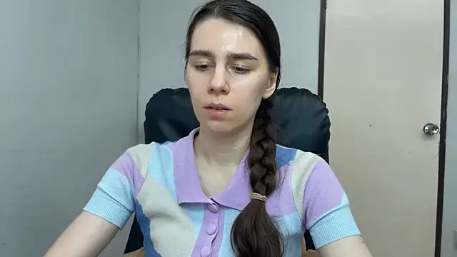 SassyJessi Adlı Modelin Canlı XXX Sohbeti