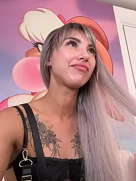 TeaseBabeXXX live XXX chat