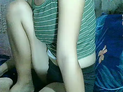 צ'אט XXX בשידור חי של PinaySkinnyGirl