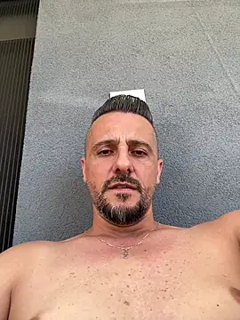 צ'אט XXX בשידור חי של InsaneMattt