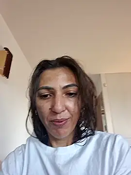 دردشة Rossaliaa الجنسية المباشرة