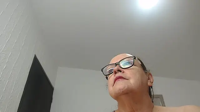 latinalili9 – Naživo XXX chat