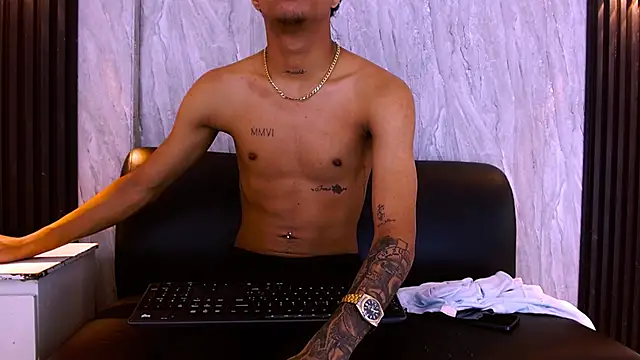 _Thiago12 Live XXX-chat