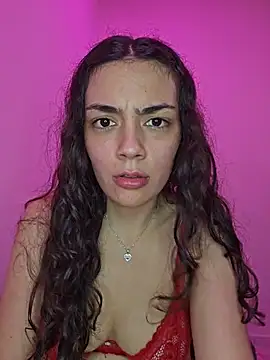 LeoyNicky98 Adlı Modelin Canlı XXX Sohbeti