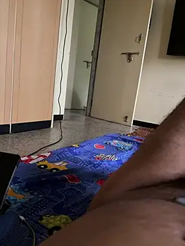 NashikbisexualDaddy Show Webcam