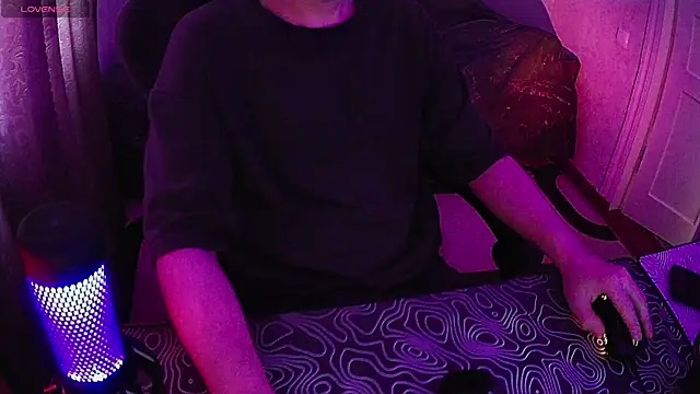 צ'אט XXX בשידור חי של ZXCENSORED-