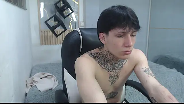 Chat XXX ao vivo de Cry_thereal