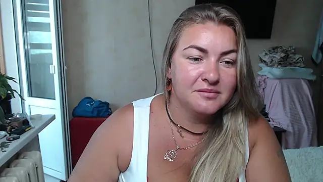 Chatroom XXX en direct de NikaSkylink
