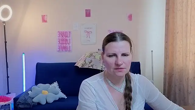 Mirabelle_Velvet Adlı Modelin Canlı XXX Sohbeti