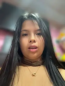 Chat +18 de Hanna_Beauty ao vivo