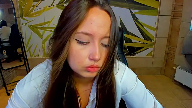 Chat +18 de Carolina-sky ao vivo