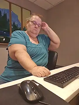 Hornybbw1978's Live XXX Chat