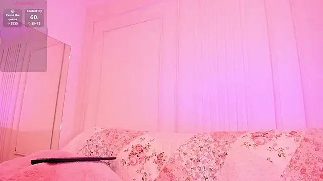 Lia-Monroe 现场XXX聊天